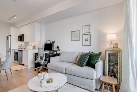 Photo 18 at 511 - 474 Caldari Road, Concord, Vaughan