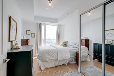 Photo 20 at 511 - 474 Caldari Road, Concord, Vaughan