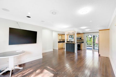 Photo 7 at 231 Woodale Avenue, WO West, Oakville