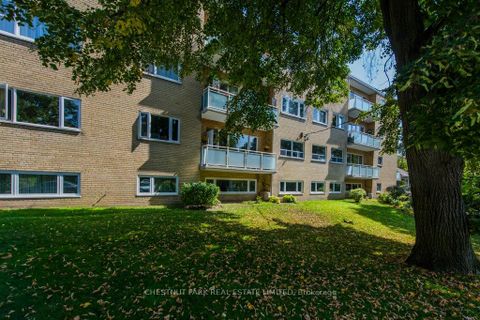 Photo 15 at 3 - 75 Scarborough Road, The Beaches, Toronto