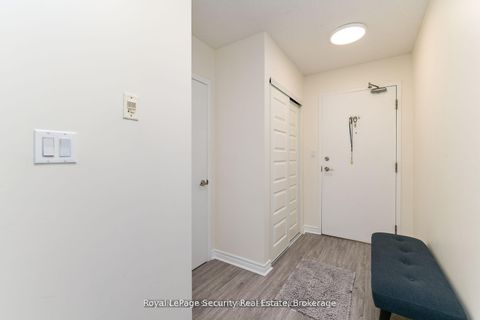 Photo 4 at 307 - 2464 Weston Road, Weston, Toronto