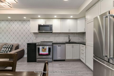 Photo 13 at 307 - 2464 Weston Road, Weston, Toronto