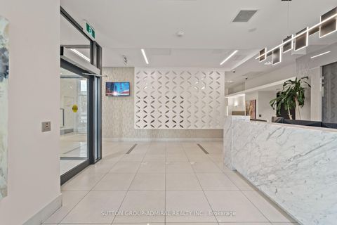 Photo 3 at 916 - 9618 Yonge Street, North Richvale, Richmond Hill