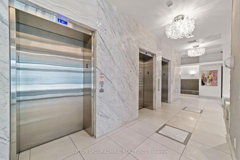 Photo 5 at 916 - 9618 Yonge Street, North Richvale, Richmond Hill