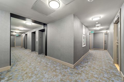 Photo 6 at 916 - 9618 Yonge Street, North Richvale, Richmond Hill