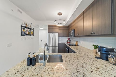 Photo 20 at 916 - 9618 Yonge Street, North Richvale, Richmond Hill