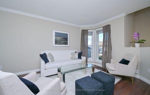 Photo 4 at 190 Wessenger Drive, Holly, Barrie