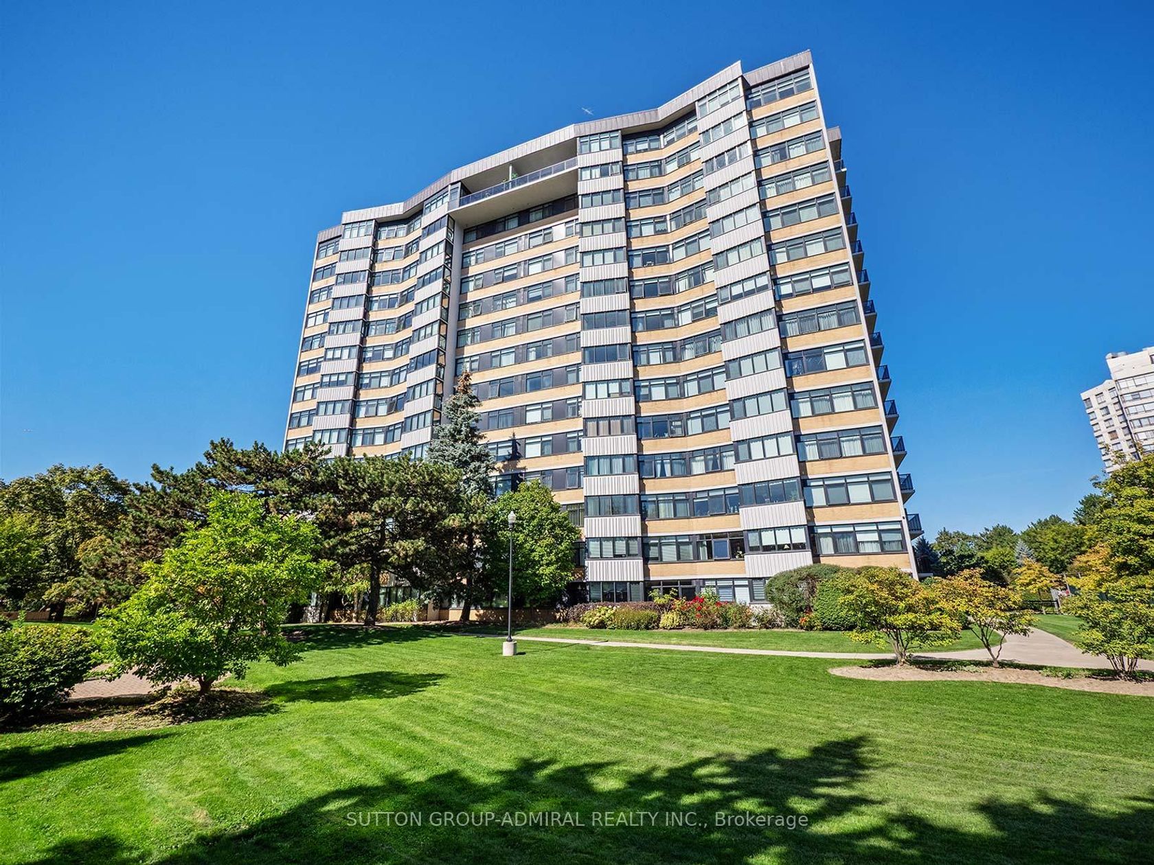 804 - 90 Fisherville Road, Branson, Toronto 