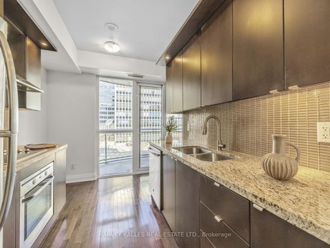 Photo 11 at 606 - 1430 Yonge Street, St. Clair, Toronto