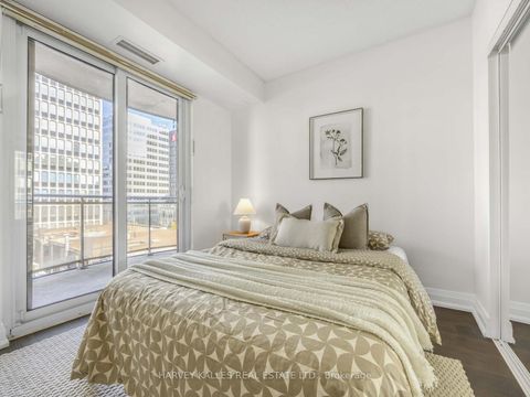 Photo 17 at 606 - 1430 Yonge Street, St. Clair, Toronto