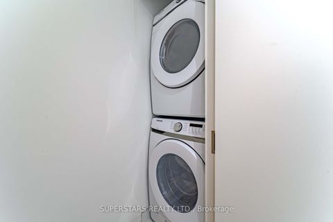 Photo 5 at 717 - 195 McCaul Street, Chinatown, Toronto