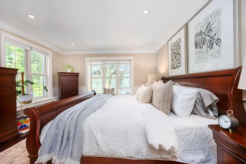 Photo 16 at 31 Red Deer Avenue, Cliffside, Toronto