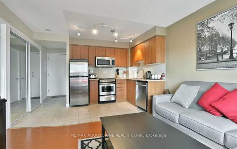 Photo 8 at 3205 - 36 Lee Centre Drive, Woburn, Toronto