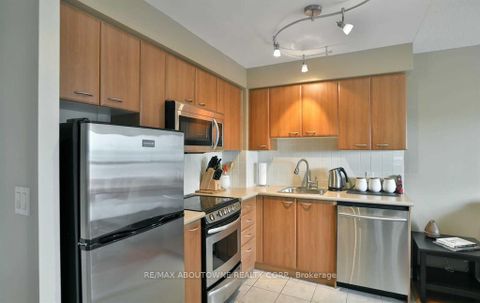 Photo 9 at 3205 - 36 Lee Centre Drive, Woburn, Toronto