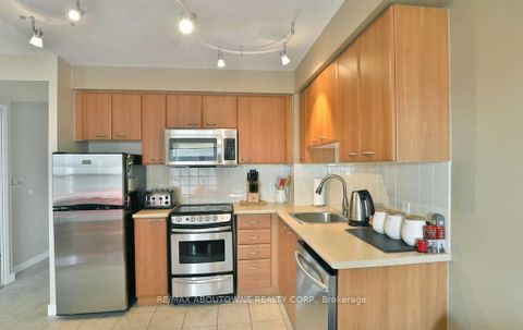 Photo 10 at 3205 - 36 Lee Centre Drive, Woburn, Toronto
