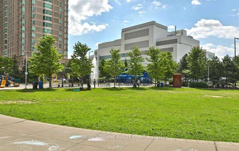 Photo 15 at 3205 - 36 Lee Centre Drive, Woburn, Toronto