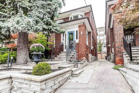 Photo 1 at 16 Larkin Avenue, Swansea, Toronto