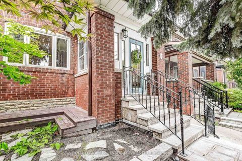 Photo 3 at 16 Larkin Avenue, Swansea, Toronto