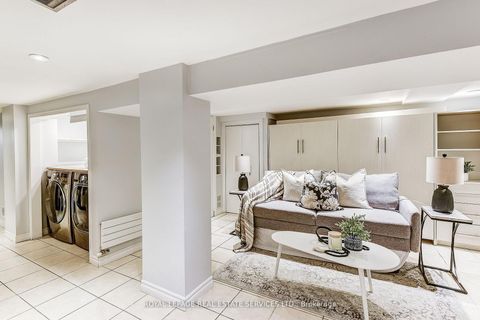 Photo 41 at 16 Larkin Avenue, Swansea, Toronto