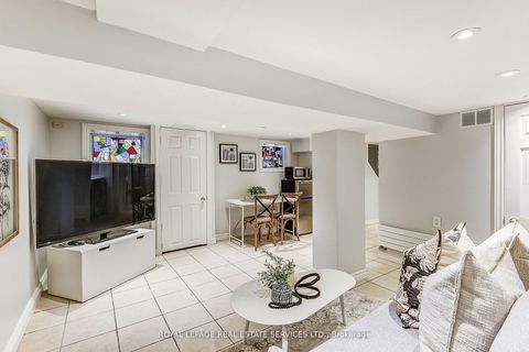 Photo 43 at 16 Larkin Avenue, Swansea, Toronto