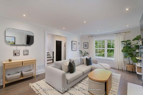 Photo 8 at 9 PEVERIL Hill S, Cedarvale, Toronto