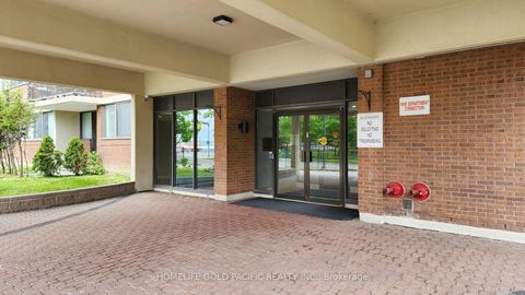 Photo 2 at 809 - 99 Blackwell Avenue, Malvern, Toronto