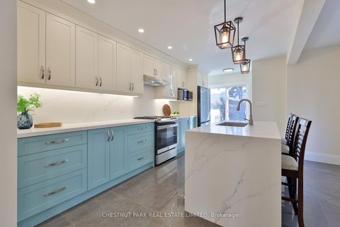 Photo 9 at 5 Minto Street, Coxwell, Toronto