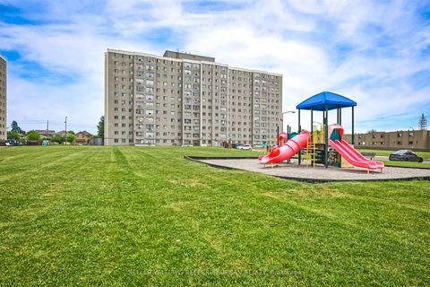 Photo 4 at 907 - 50 Lotherton Pathway, Glen Park, Toronto