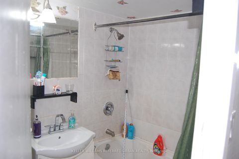 Photo 14 at 907 - 50 Lotherton Pathway, Glen Park, Toronto