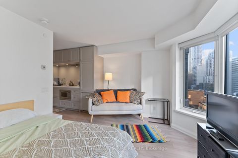 Photo 10 at 1013 - 155 Yorkville Avenue, Annex, Toronto