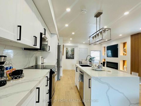 Photo 5 at 28 Pendeen Avenue, Smythe, Toronto