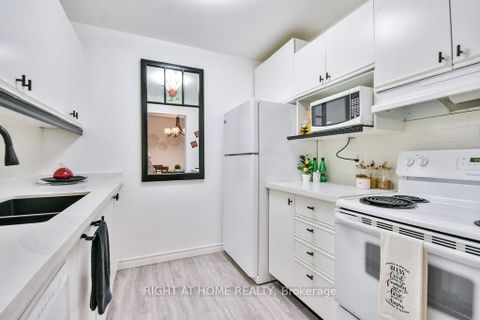 Photo 12 at B6 - 179 Edgehill Drive, Letitia Heights, Barrie