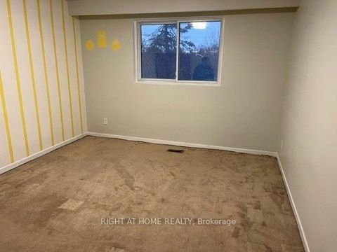 Photo 6 at 590 Birchmount Road, Birchmount, Toronto