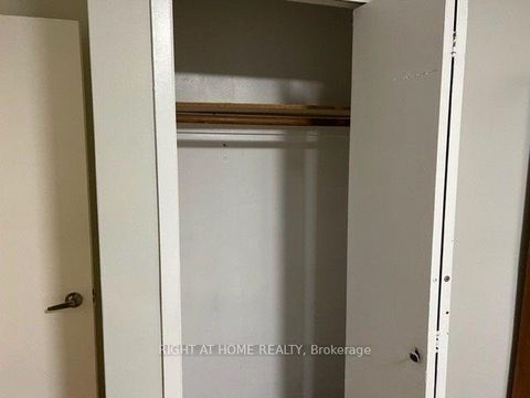 Photo 7 at 590 Birchmount Road, Birchmount, Toronto
