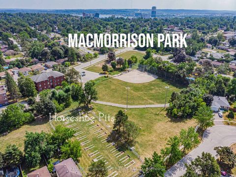 Photo 3 at 49 Laurie Crescent, Wellington, Barrie