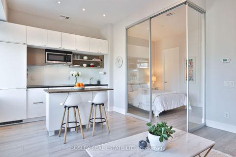 Photo 10 at 628 - 111 St. Clair Avenue W, St. Clair, Toronto