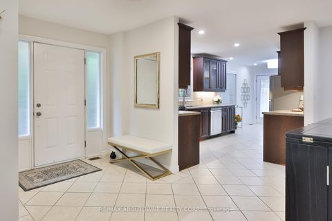 Photo 7 at 2304 Sovereign Street, BR Bronte, Oakville