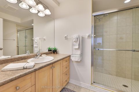 Photo 17 at 2304 Sovereign Street, BR Bronte, Oakville