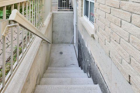 Photo 24 at 2304 Sovereign Street, BR Bronte, Oakville