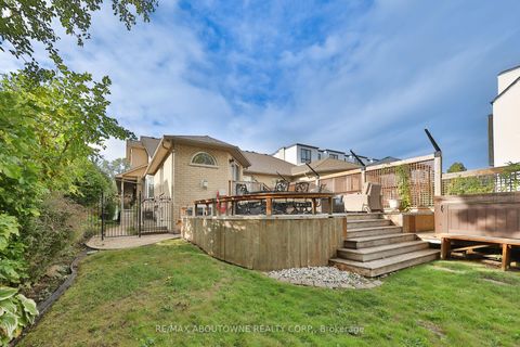 Photo 38 at 2304 Sovereign Street, BR Bronte, Oakville