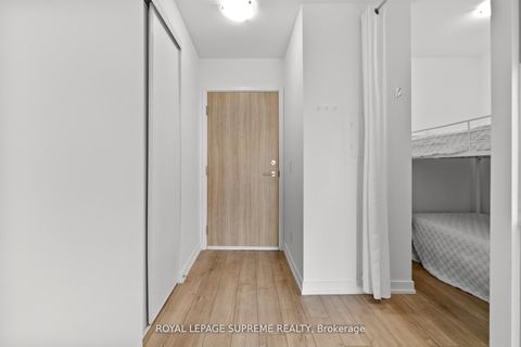 Photo 2 at 925 - 3100 Keele Street, CFB, Toronto