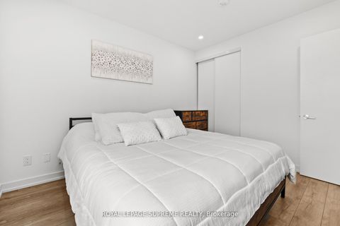 Photo 9 at 925 - 3100 Keele Street, CFB, Toronto