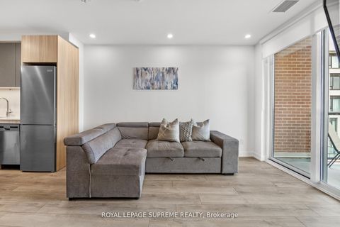 Photo 15 at 925 - 3100 Keele Street, CFB, Toronto
