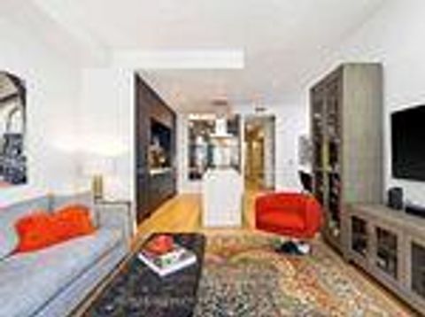 Photo 11 at 206 - 6 Jackes Avenue, Moore Park, Toronto