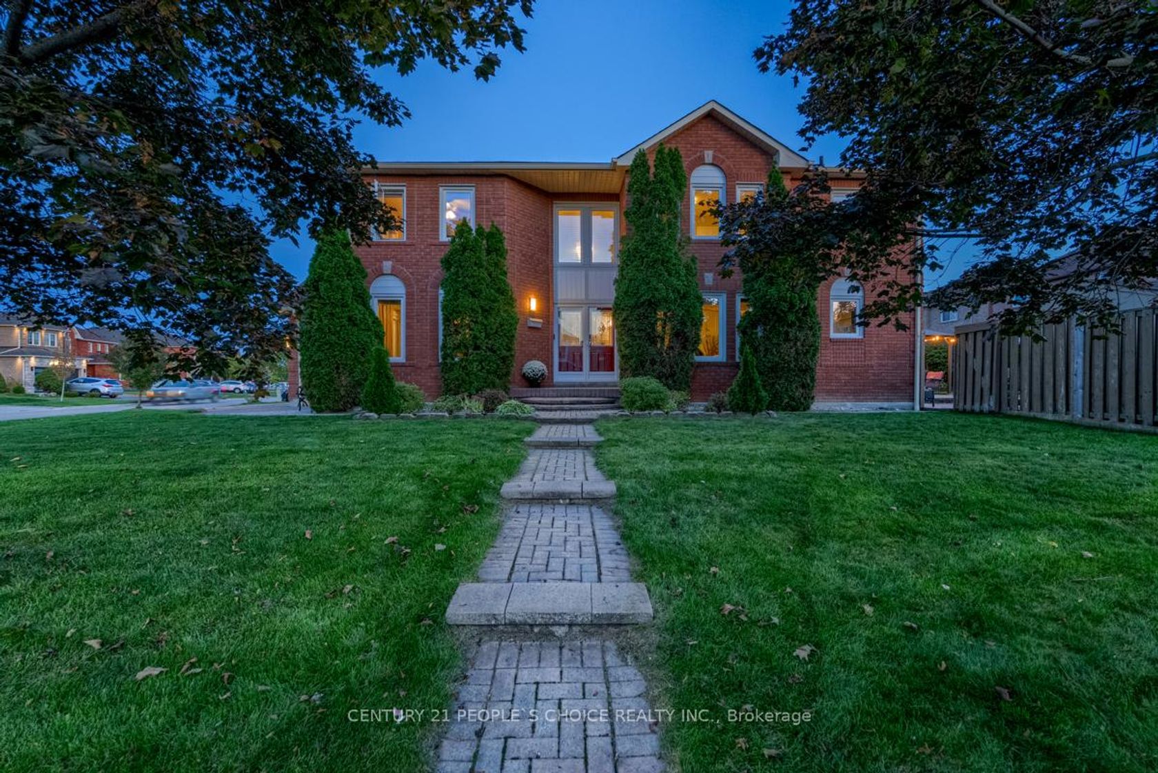 5374 Fallingbrook Drive, East Credit, Mississauga by Loree Meneguzzi Real Estate 5374 Fallingbrook Drive, East Credit, Mississauga