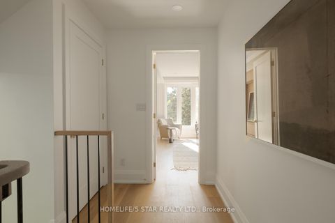 Photo 31 at 69 CONSTANCE Street, Swansea, Toronto