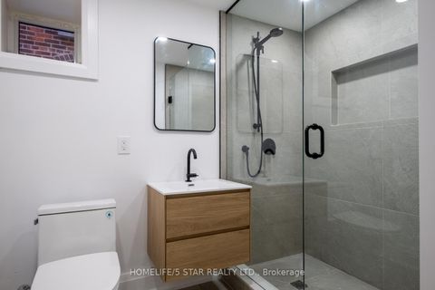 Photo 33 at 69 CONSTANCE Street, Swansea, Toronto