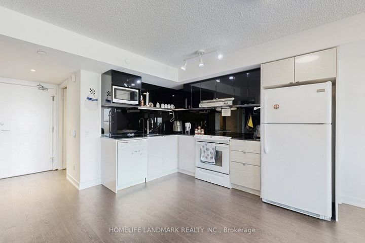 Photo 15 at 1509 - 72 Esther Shiner Boulevard, Bayview Village, Toronto