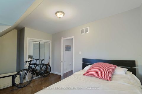 Photo 21 at 945 Logan Avenue, Danforth, Toronto
