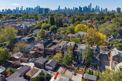 Photo 38 at 945 Logan Avenue, Danforth, Toronto